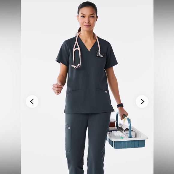 Figs Casma Scrub Top - Picture 3 of 9